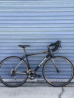 Trek One series 52cm road Bike 