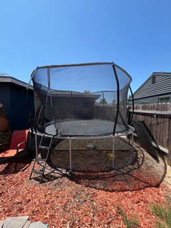 Free trampoline