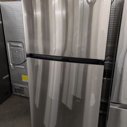 Midea MRT18S3AST
30 Inch Freestanding Top Freezer Refrigerator