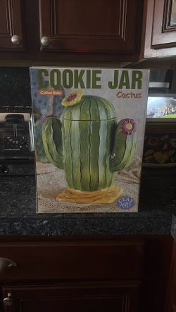 CLAY ART Collectible Cookie Jar. CACTUS #8827