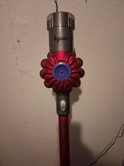 DYSON V6 MOTORHEAD VACUUM