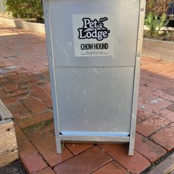 Automatic Dog Feeder