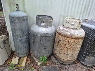 Gas tanks for roofing