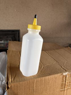 Squeeze Squirt Bottles