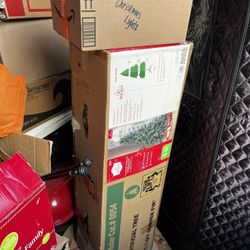 7.5 Ft Christmas Tree W/ Christmas Lights And porch/yard decor