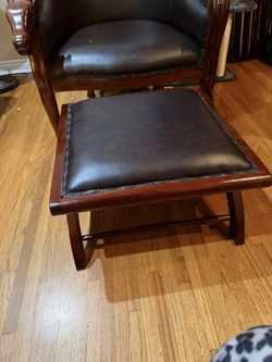 Two High Quality Sitting Chairs And Foot Rest