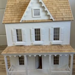 Large Doll House 