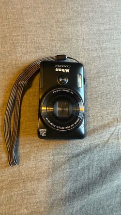 Nikon camera s6900