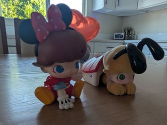 Pop Mart figures