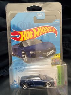 Hot Wheels 2019 Audi R8 Spyder Super Treasure Hunt