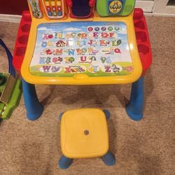 V Tech Activity Table. Touch And Learn.