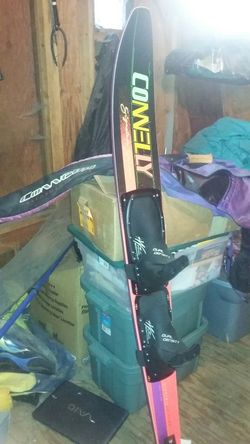 Connelly double boot 67 water ski
