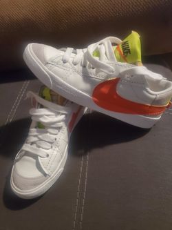 Nike  Blazer Women  9.5 