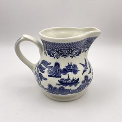 Vintage Churchill Blue & White Blue Willow Creamer Made in England Beautiful 
