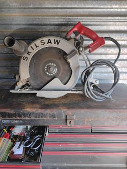 Worm drive skill saw