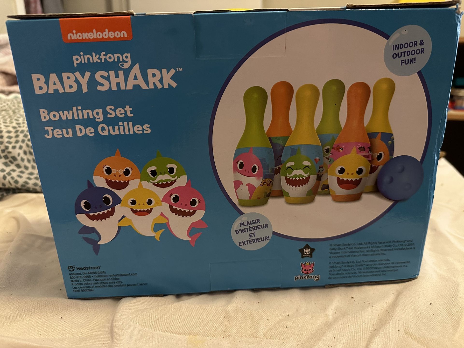 Baby shark Bowling Set