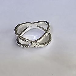 MODERN GEOMETRIC  LADIES NEW SIZE  6 PAVE STAINLESS SILVER FOREVER  WEAR  RING