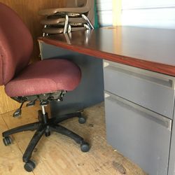 Office Desk With Chair