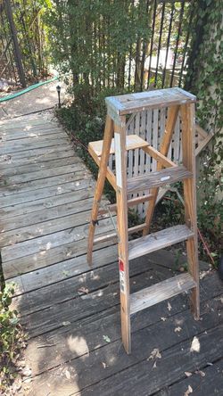 Werner 4 ft. Stepladder. S.W.Arl