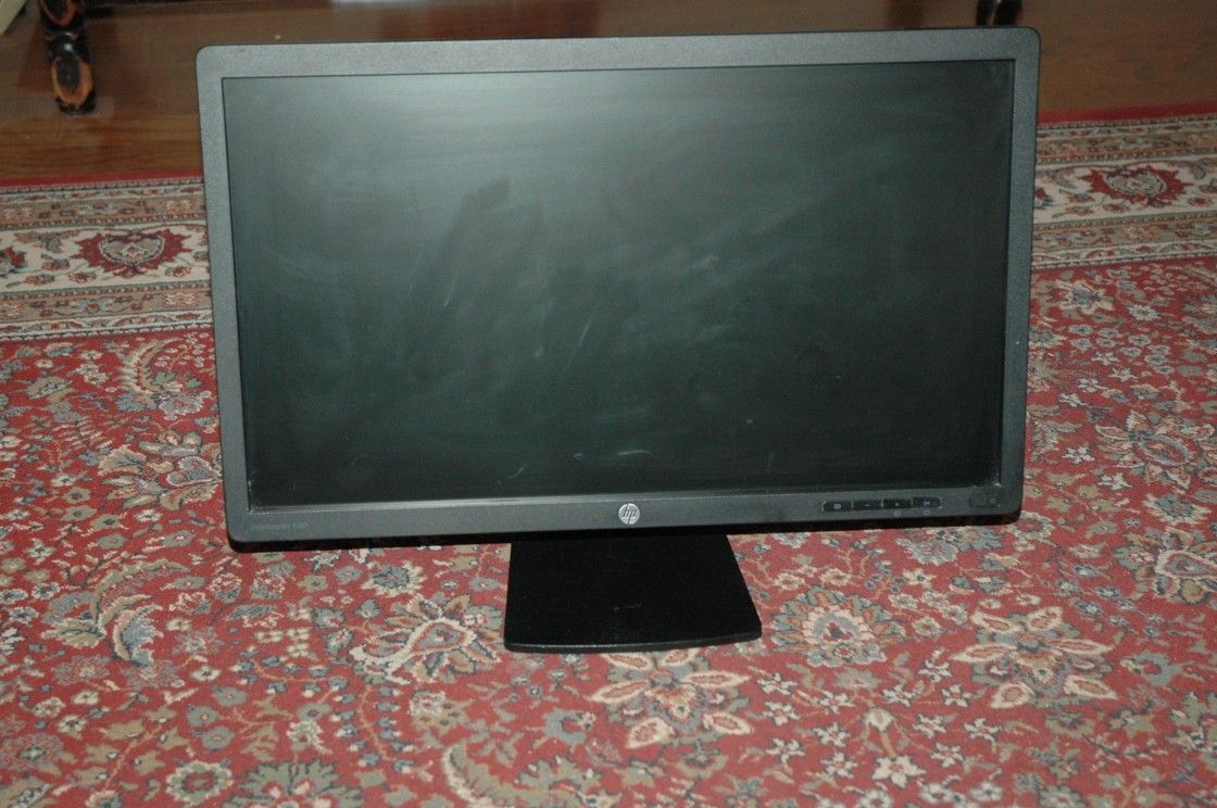 HP Computer Monitor 