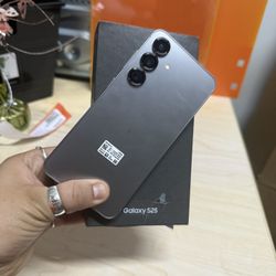 Samsung Galaxy S25-boost Mobile 