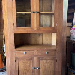 Solid Wood Corner China Cabinet / Hutch