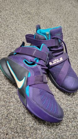 LEBRON JAMES SHOES NIKE