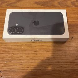 iPhone  17   Comes With  Black Case 256 G