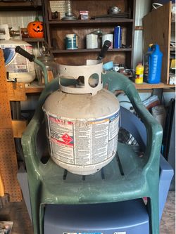 5 count Propane Tanks