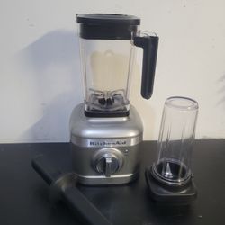 Kitchen Aid K400 Blender + Accessories