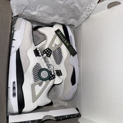 Military black Jordan 4