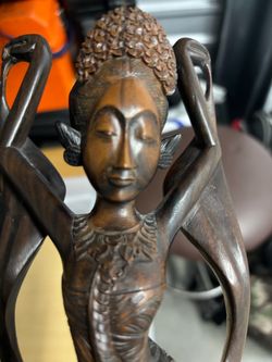 Teak goddess