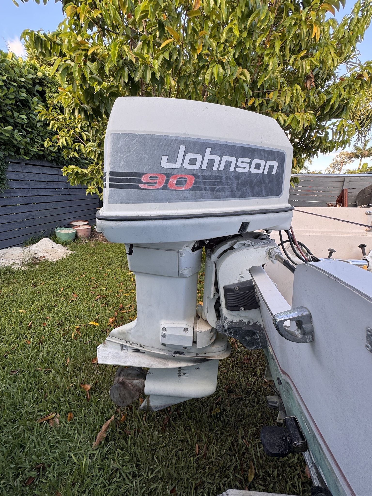 1996 Johnson 90 HP Outboard Motor