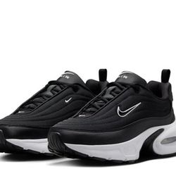 Nike Air Max Portal Black & White Size 10