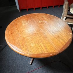Round Breakfast Table 