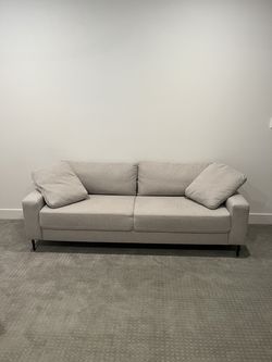 Sofa - 84.3" - like new