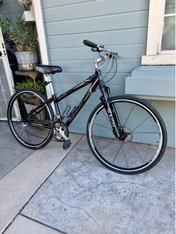 GIANT CYPRESS SX HYBRID BIKE
