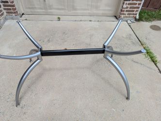 Table base for dining table or meeting room