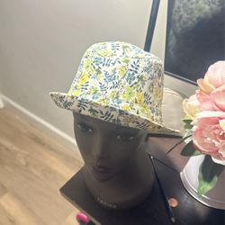 Bucket Hat - Flowers Women's Script Bucket Hat