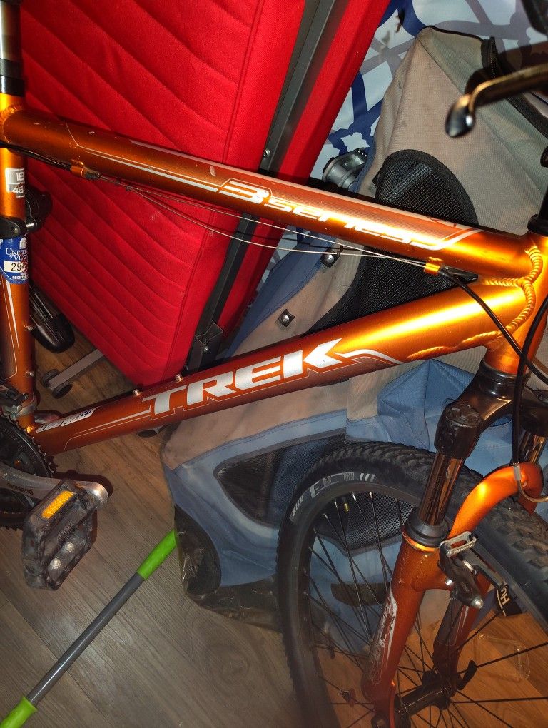 Trek 3 Series Mountain Bike 250 Obo