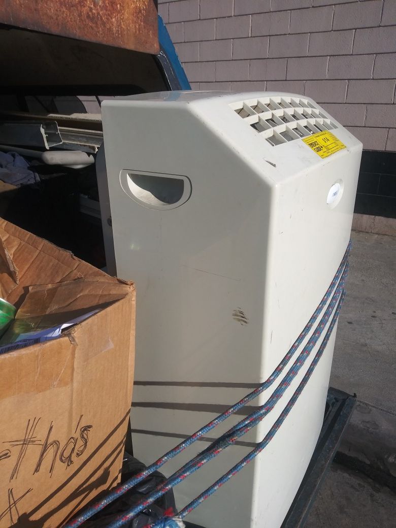 Wintair portable air conditioner for Sale in Paramount, CA OfferUp