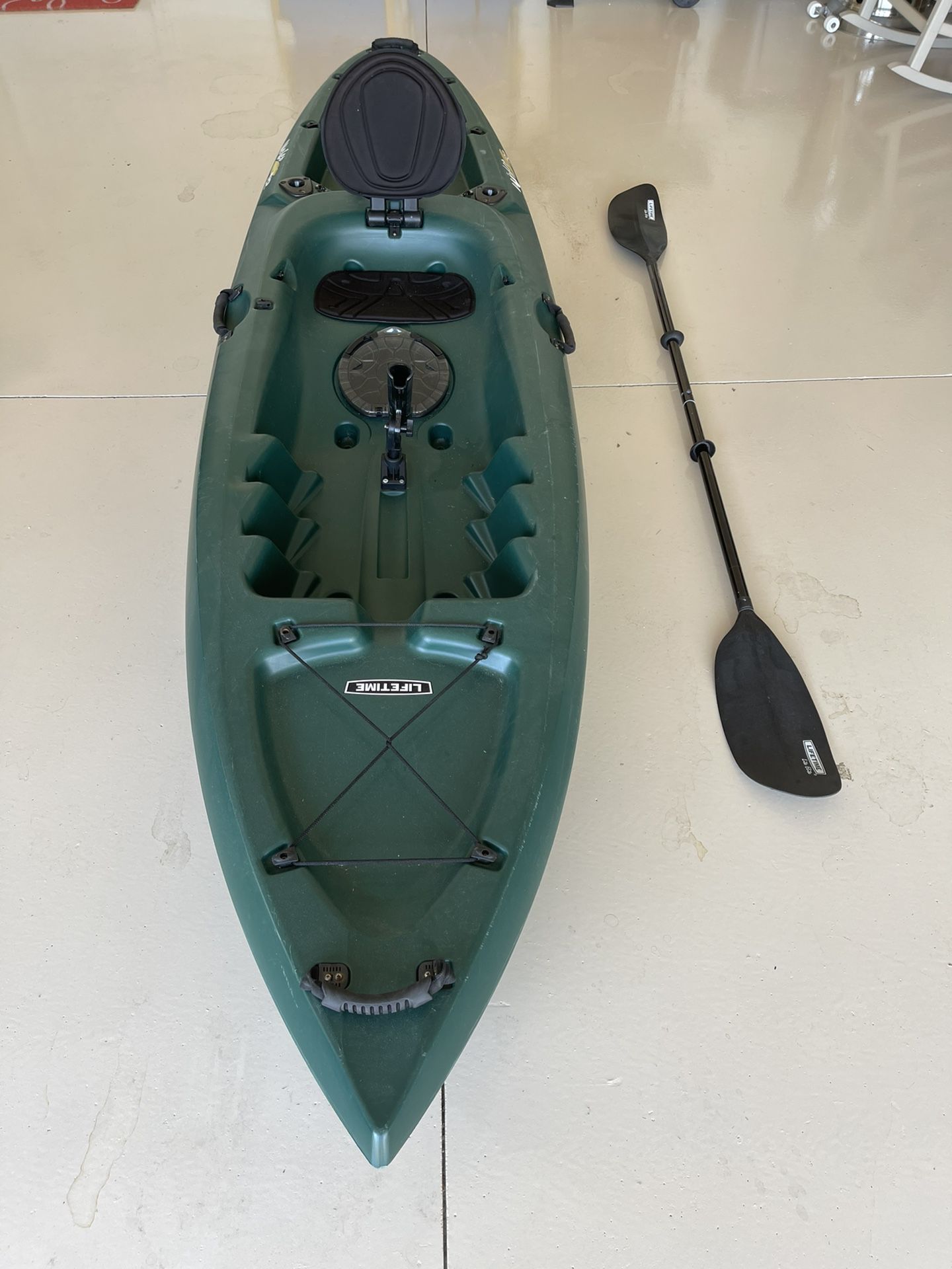 Photo Lifetime Weber 11 ft Fishing Kayak