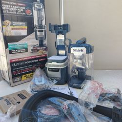 Shark Rotator Pet Lift-Away ADV Upright Vacuum with DuoClean PowerFins HairPro & Odor Neutralizer.
