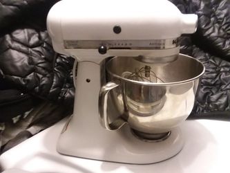 Kitchen aid artisan 5 quart mixer