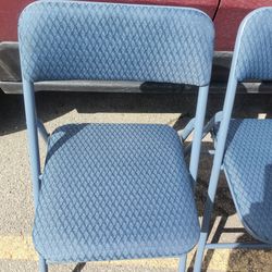 Costco folding chairs excellent condition a set of four folding chairs read the description