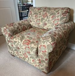 Custom Comfortable Easy Chair