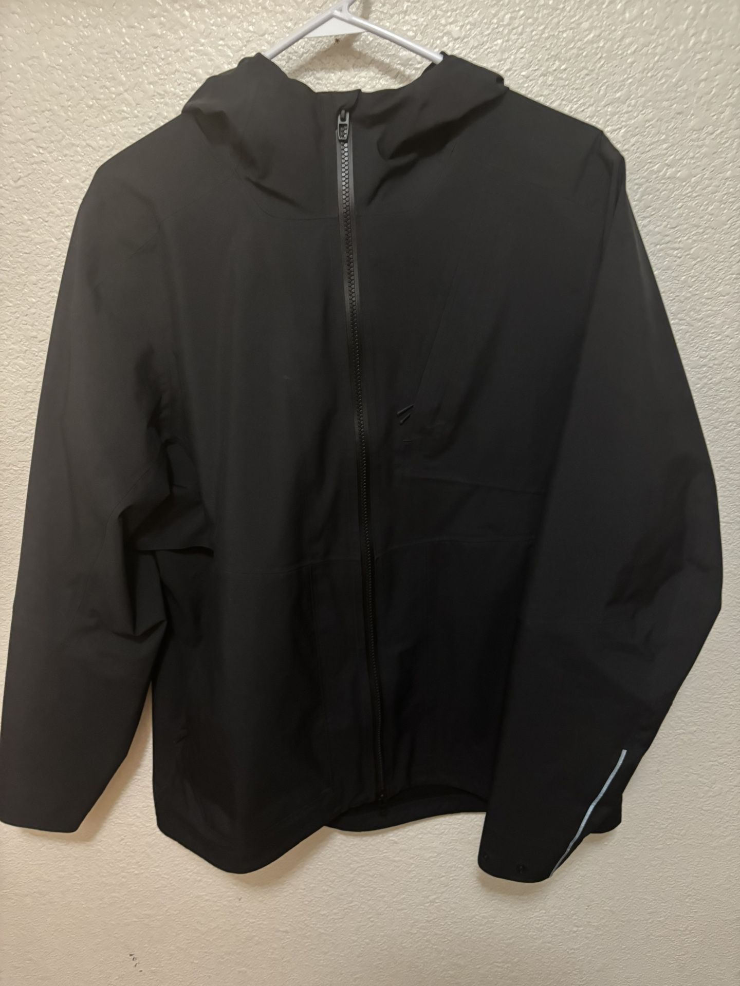 Lululemon Windbreaker 