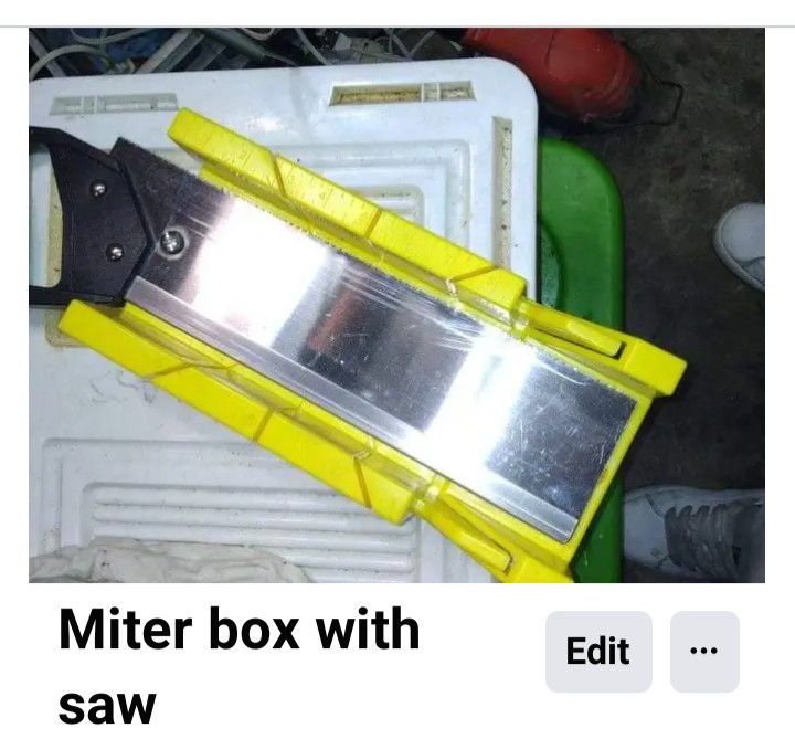 Miter Box With Saw