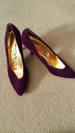 Purple pump