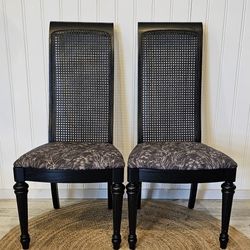 Vintage Cane Back Chairs 🖤